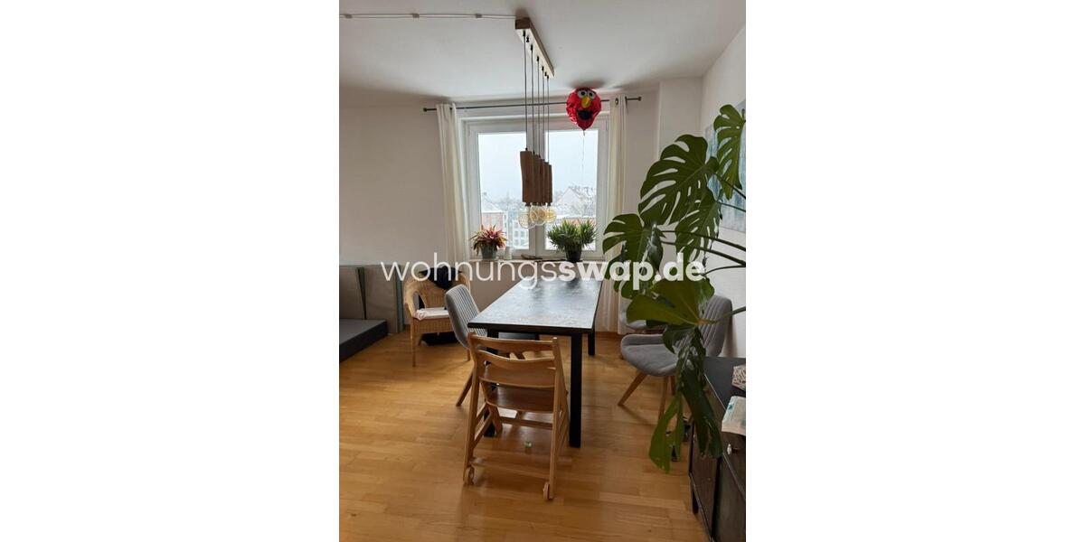 Etagenwohnung Hamburg Winterhude - 3 Zimmer, 82 m&sup2;, 1.300&euro; | Angebot:25965124