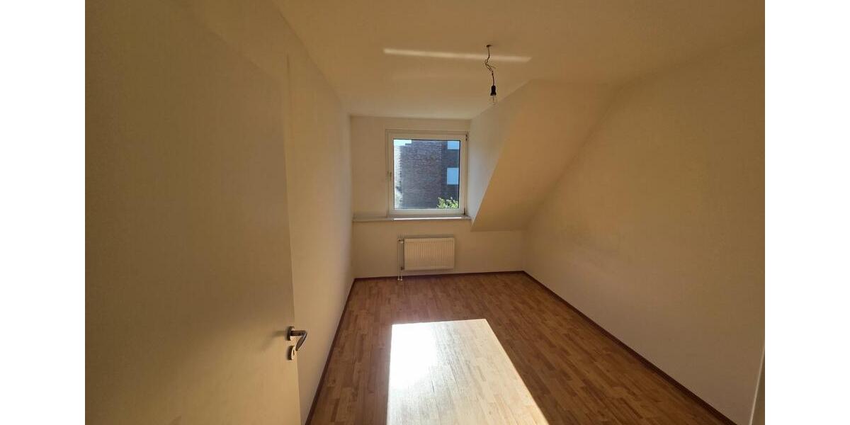 Reihenhaus Norderstedt Glashütte - 4 Zimmer, 104 m&sup2;, 455.000&euro; | Angebot:25656861