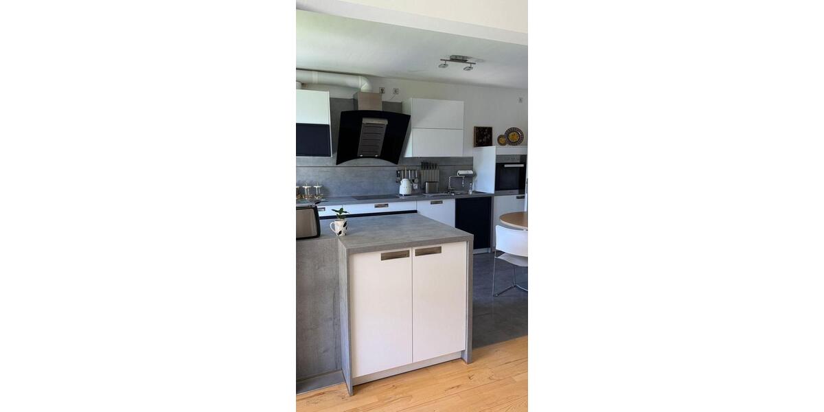 Etagenwohnung Hamburg Altona - 3 Zimmer, 101 m&sup2;, 2.500&euro; | Angebot:26022327