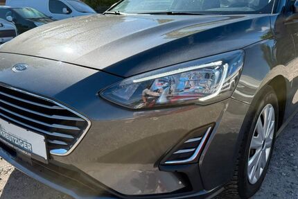 Ford Focus 140.808 km 9.990 &euro; Hamburg 22179