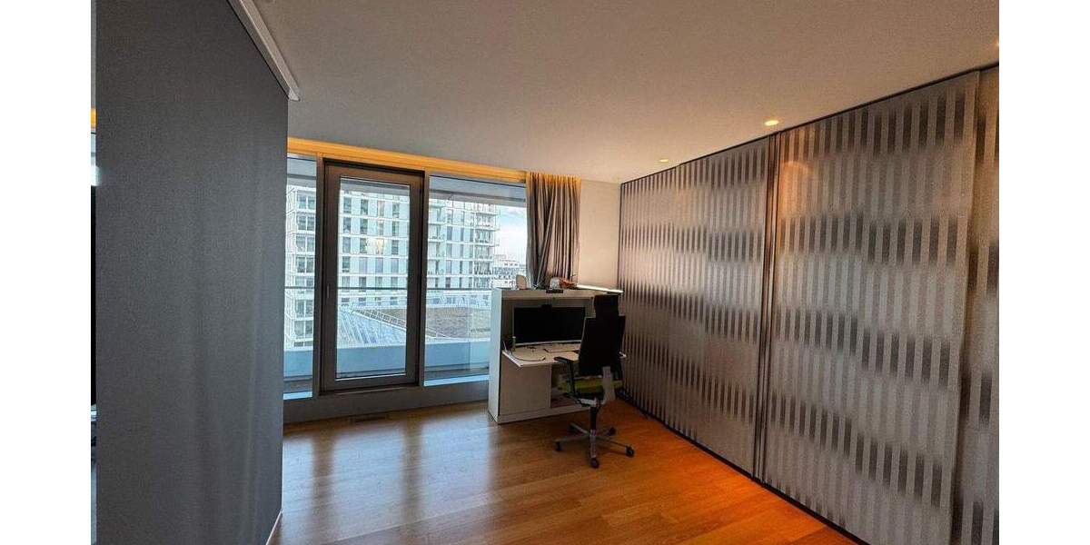 Etagenwohnung Hamburg HafenCity - 2 Zimmer, 133 m&sup2;, 2.500&euro; | Angebot:25693978