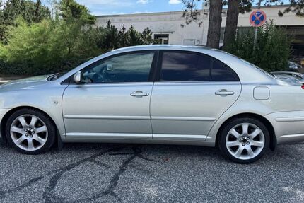 Toyota Avensis 248.213 km 1.999 &euro; Barsbüttel 22885
