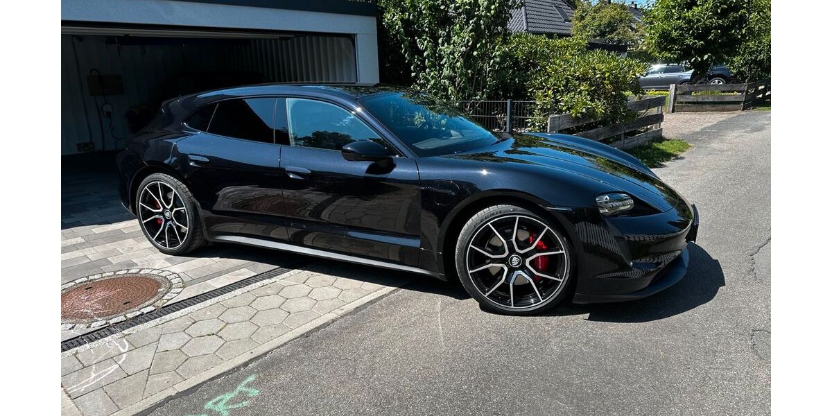 Porsche Taycan 69.000 km 69.900 &euro; Hamburg 22397