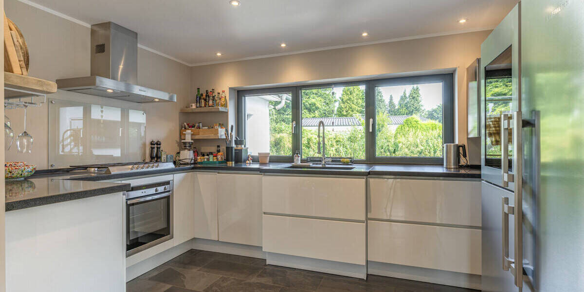 Einfamilienhaus Quickborn - 7 Zimmer, 252 m&sup2;, 830.000&euro; | Angebot:25662628