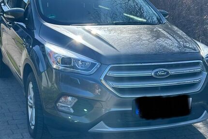 Ford Kuga 130.000 km 14.500 &euro; Neuendorf 25335