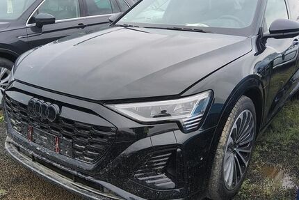Audi Q8 e-tron 41.508 km 52.360 &euro; Hamburg 22047