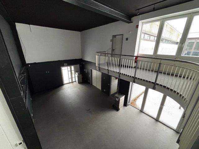 Gewerbeobjekt Ahrensburg - 8 Zimmer, 293 m&sup2;, 3.100&euro; | Angebot:25895547