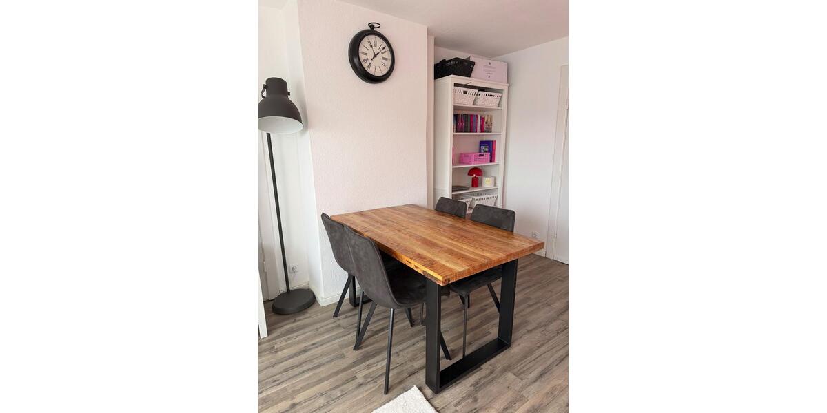 Dachgeschoßwohnung Pinneberg - 3 Zimmer, 63 m&sup2;, 750&euro; | Angebot:25963515