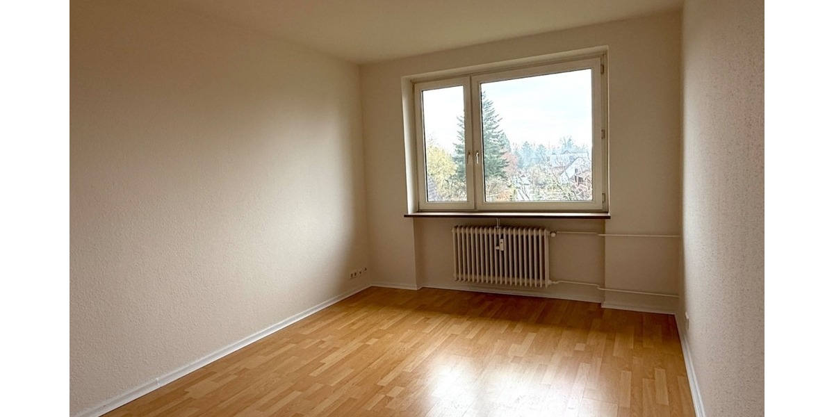 Einfach Klasse! Renovierte ETW mit Süd-Balkon - Etagenwohnung Halstenbek | Angebot:24615941