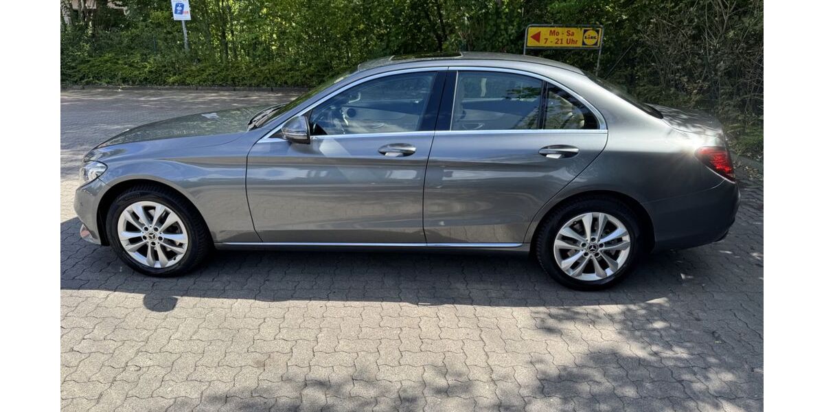 Mercedes-Benz C 220 150.000 km 21.500 &euro; Quickborn 25451