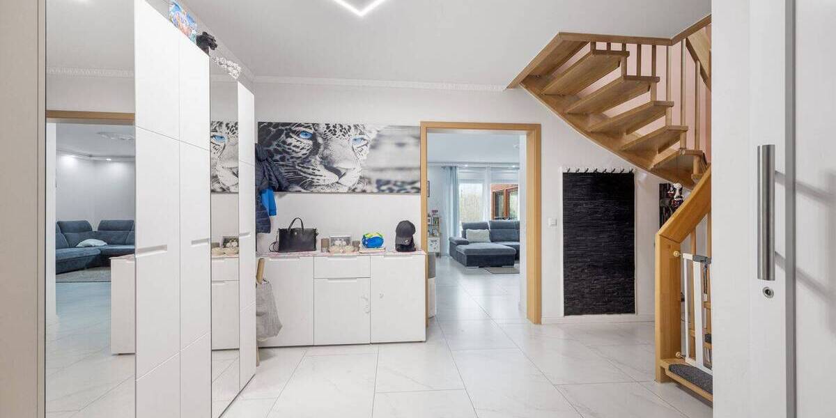 Mehrfamilienhaus, Wohnhaus Pinneberg - 6 Zimmer, 195 m&sup2;, 699.000&euro; | Angebot:26403308