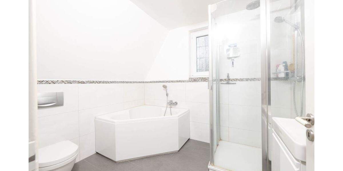 Einfamilienhaus Hamburg / Wellingsbüttel Wellingsbüttel - 4 Zimmer, 130 m&sup2;, 1.079.000&euro; | Angebot:25732217