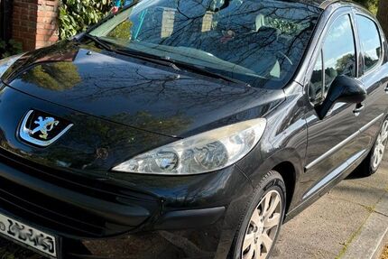Peugeot 207 84.770 km 5.200 &euro; Hamburg 22459