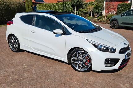 Kia pro ceed / ProCeed 117.372 km 9.999 &euro; Holm 25488