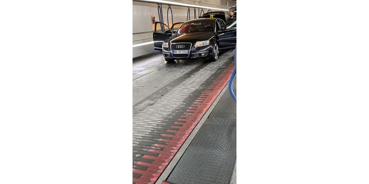 Audi A6 177.000 km 6.900 &euro; HAMBURG 22763