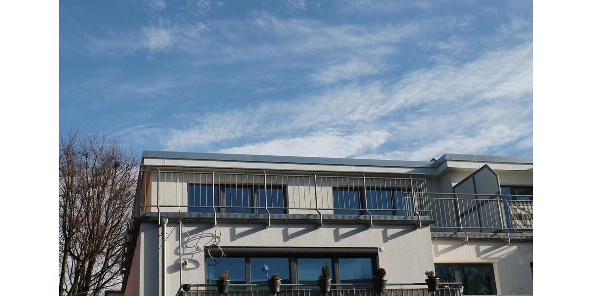 Etagenwohnung Hamburg Groß Borstel - 2 Zimmer, 84 m&sup2;, 1.179&euro; | Angebot:25718735