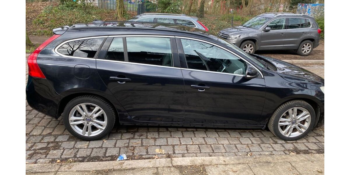 Volvo V60 235.012 km 7.800 &euro; Hamburg 22763
