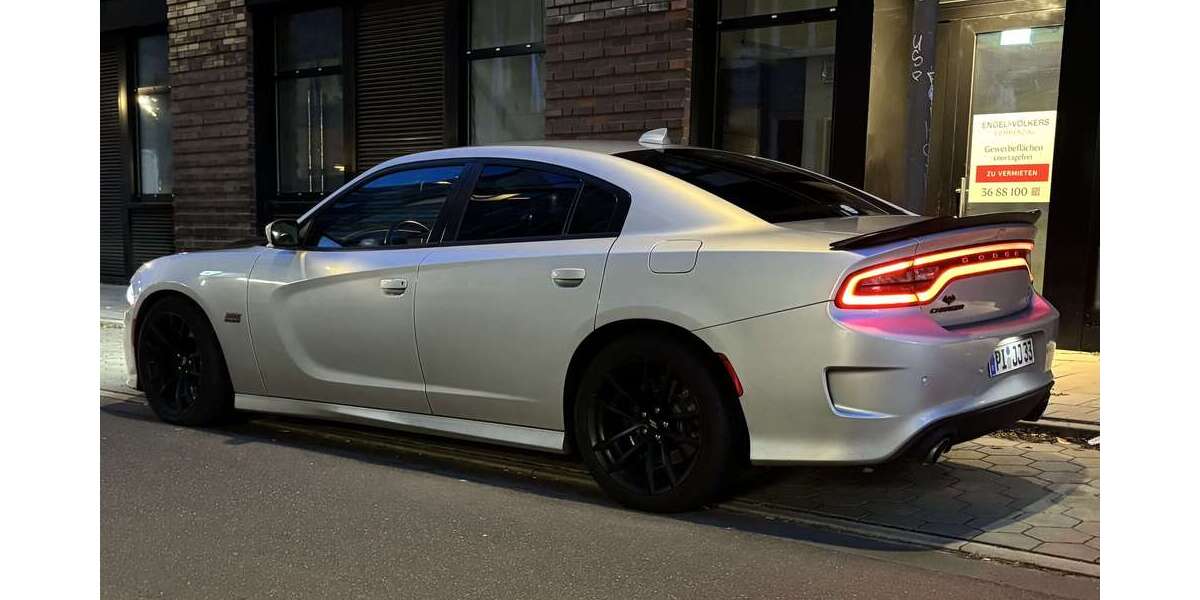 Dodge Charger 67.000 km 39.000 &euro; Uetersen 25436