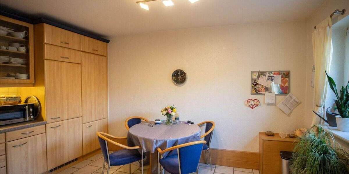 Reihenmittelhaus Uetersen - 5 Zimmer, 121 m&sup2;, 299.000&euro; | Angebot:25663037