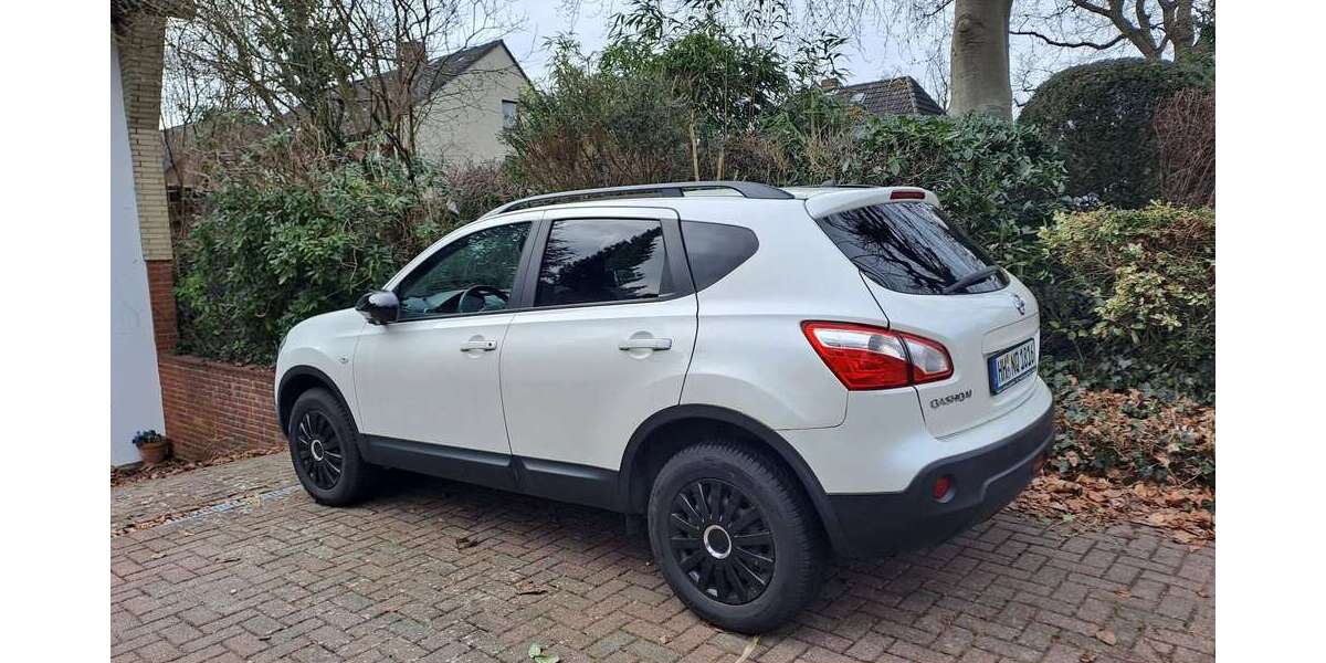 Nissan Qashqai 106.280 km 9.000 &euro; Norderstedt 22844