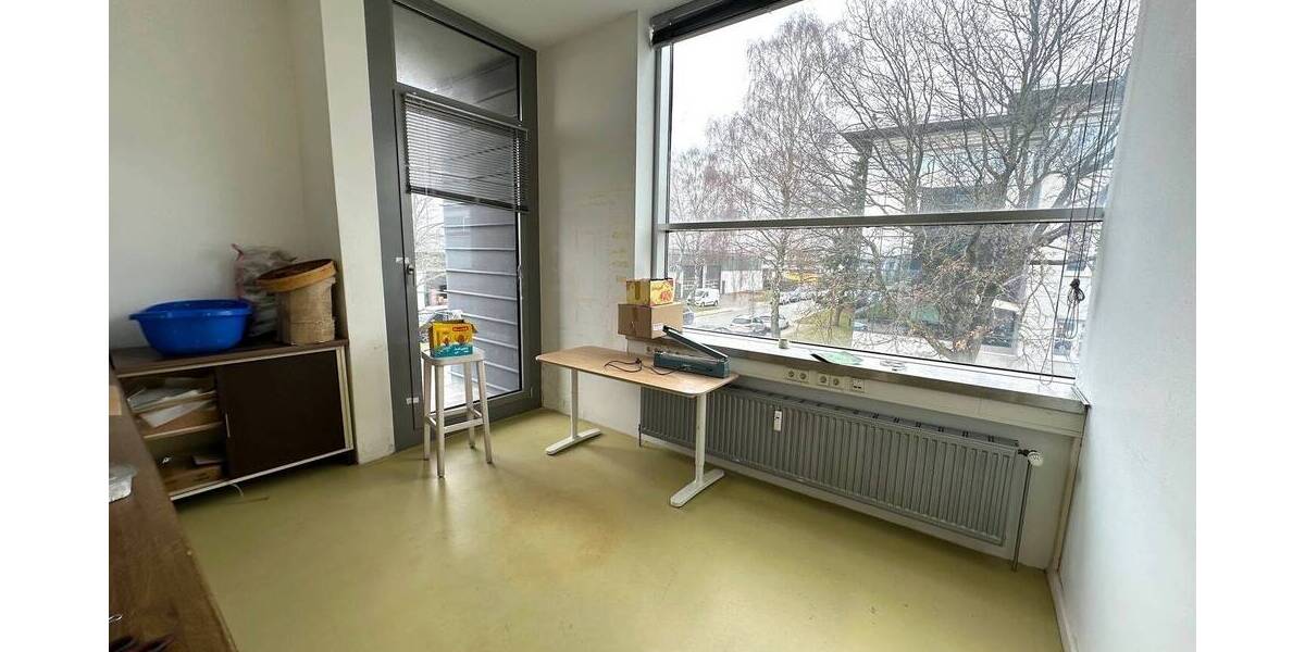 Gewerbeobjekt Barsbüttel - 9 Zimmer, 122 m&sup2;, 1.464&euro; | Angebot:25692078