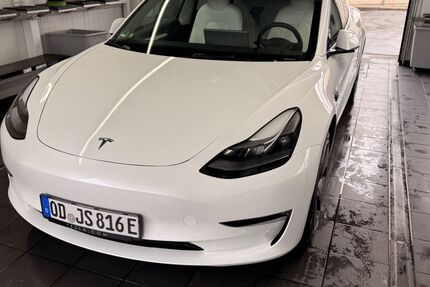 Tesla Model 3 104.621 km 26.400 &euro; Oststeinbek 22113