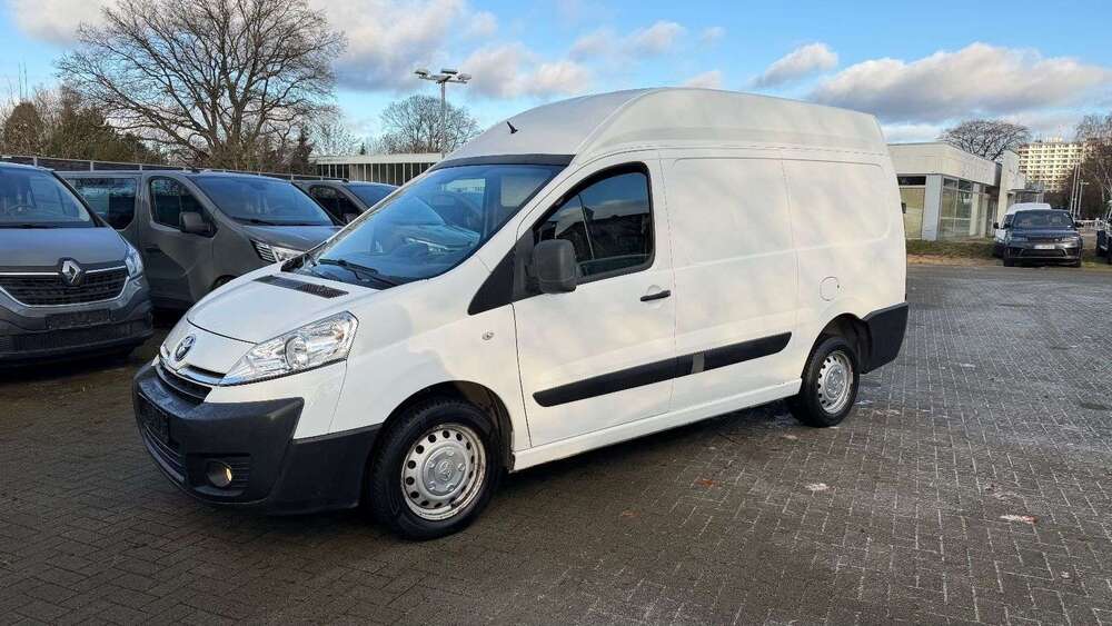 Toyota Proace 112.224 km 9.900 &euro; Norderstedt 22851