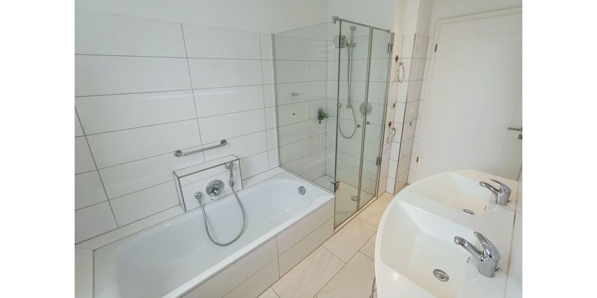Provisionsfrei* Elbblick, Wasserblick, Elbe bei Hamburg, moderne & altersgerechte Terrassenwohnung - 3- Wedel | Angebot:26973288