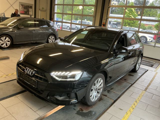Audi A4 54.494 km 29.980 &euro; Hamburg 22419