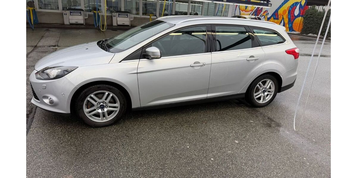 Ford Focus 231.800 km 3.300 &euro; Hamburg 22177