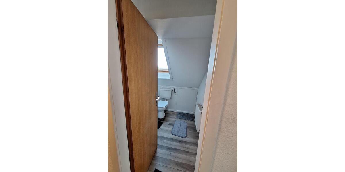 Dachgeschoßwohnung Hamburg Harburg - 2 Zimmer, 25 m&sup2;, 650&euro; | Angebot:25838898