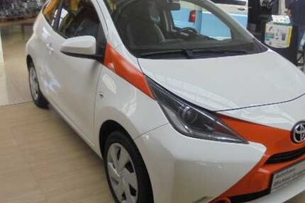 Toyota Aygo (X) 120.186 km 7.990 &euro; Hamburg 22043