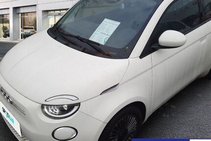 Fiat 500e 27.364 km 19.890 &euro; Hamburg 22457