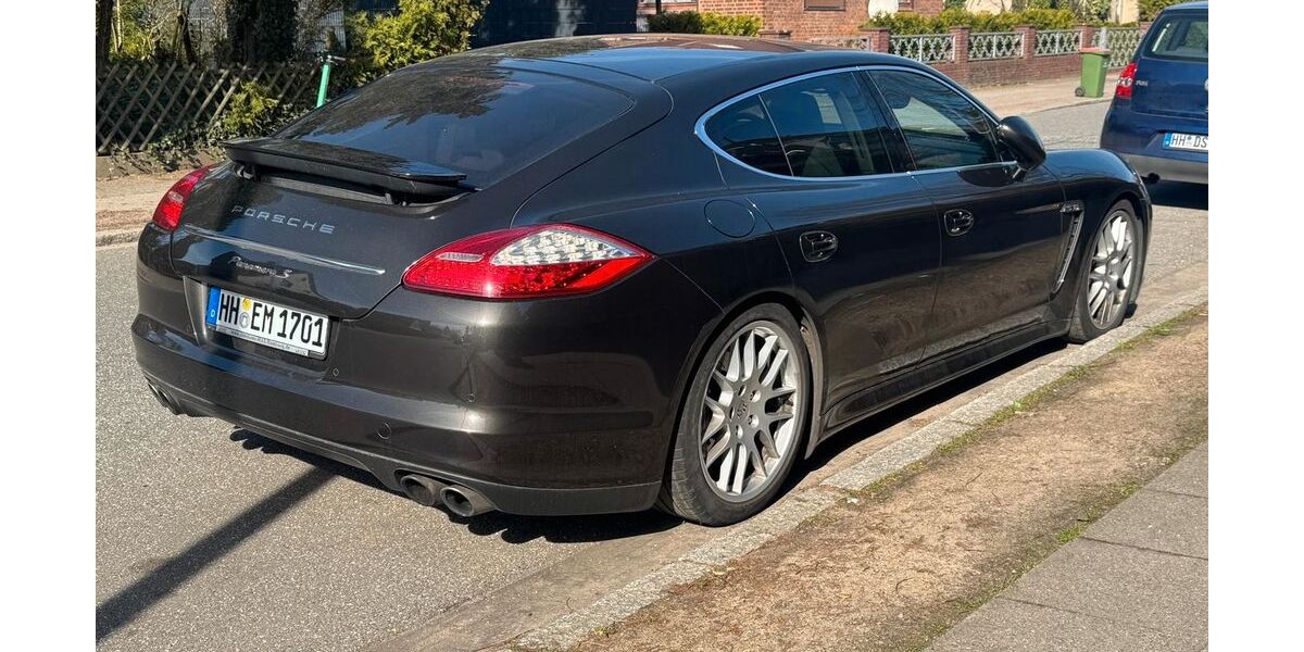 Porsche Panamera 115.000 km 27.000 &euro; Hamburg 22159