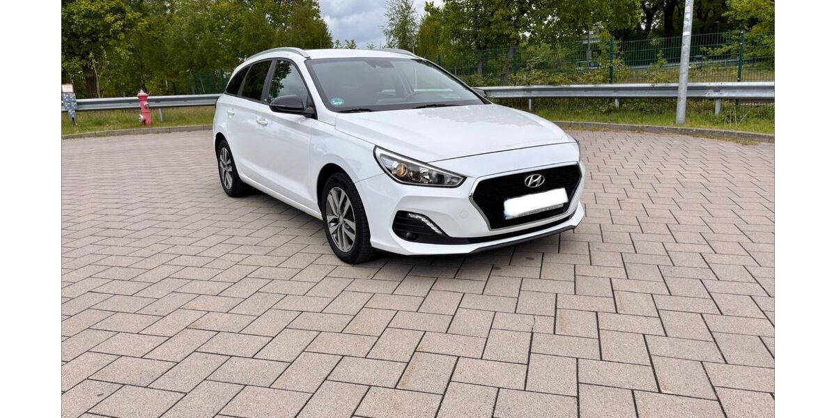 Hyundai i30 137.000 km 12.350 &euro; Norderstedt 22846