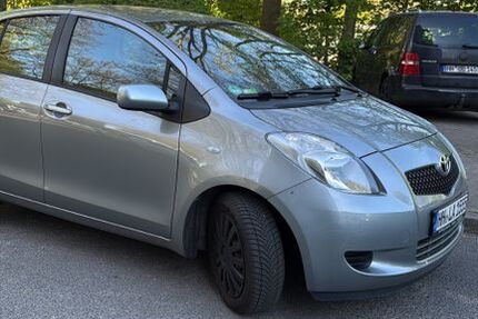Toyota Yaris 100.000 km 4.800 &euro; Hamburg 22549