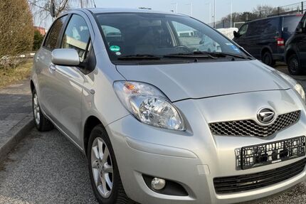 Toyota Yaris 142.000 km 5.000 &euro; Barsbüttel 22885