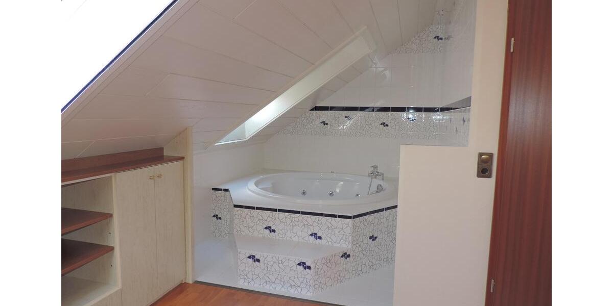 Reihenhaus Appen - 5 Zimmer, 160 m&sup2;, 1.900&euro; | Angebot:25893108