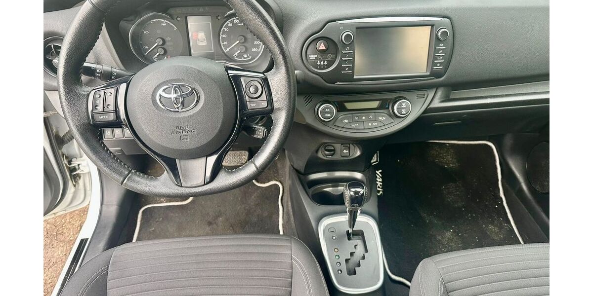 Toyota Yaris 82.900 km 10.990 &euro; Hamburg 22547