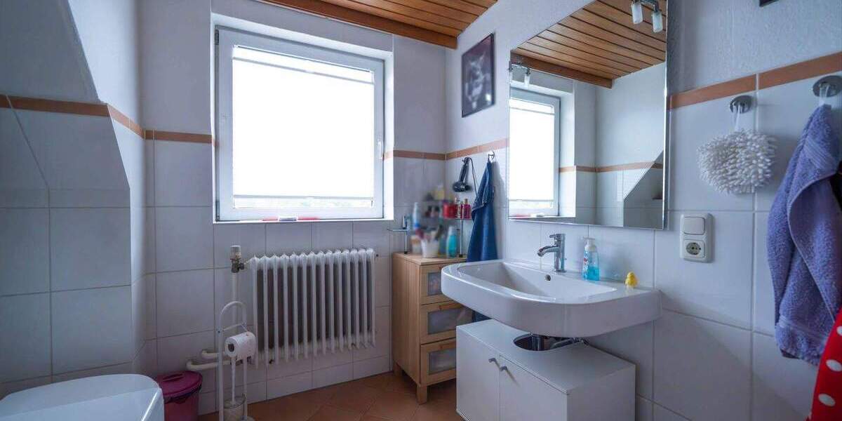 Einfamilienhaus Uetersen - 5 Zimmer, 150 m&sup2;, 349.000&euro; | Angebot:25697874