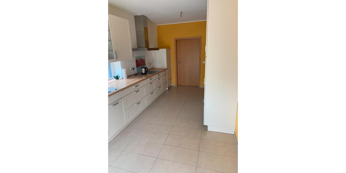 Erdgeschoßwohnung Leezen - 3 Zimmer, 137 m&sup2;, 1.350&euro; | Angebot:25640368