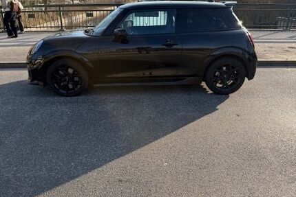 Mini Cooper S 4.935 km 35.149 &euro; Hamburg 22529