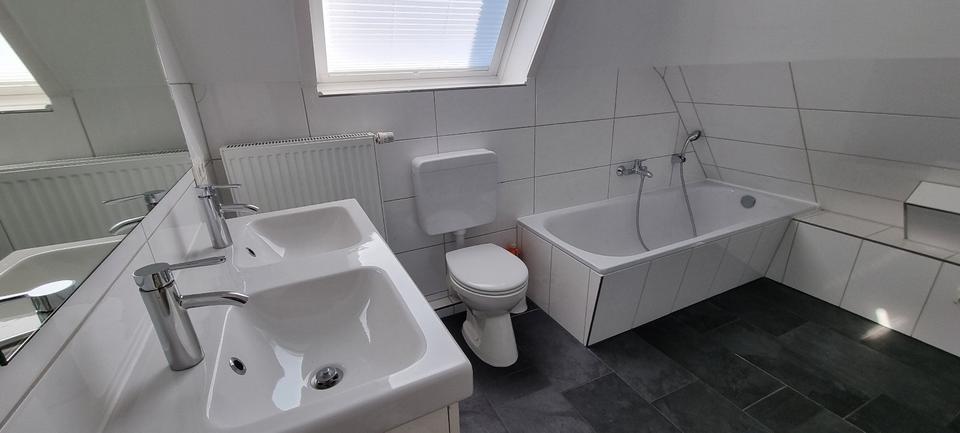 Einfamilienhaus Großhansdorf - 5 Zimmer, 180 m&sup2;, 2.600&euro; | Angebot:24380559