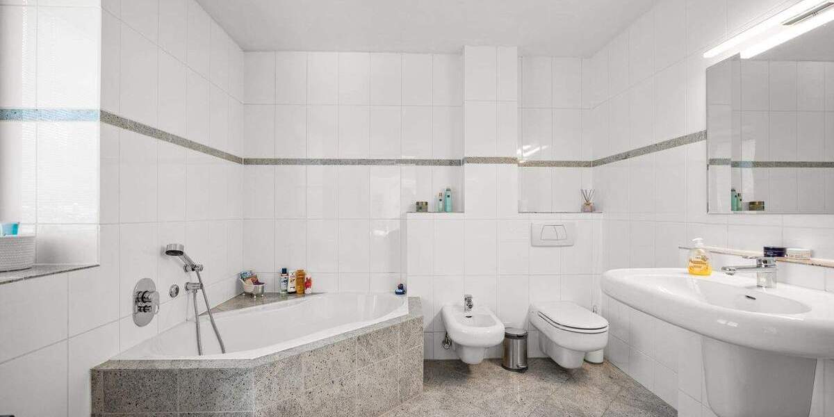 Etagenwohnung Hamburg Volksdorf - 3 Zimmer, 272 m&sup2;, 1.339.000&euro; | Angebot:25732027