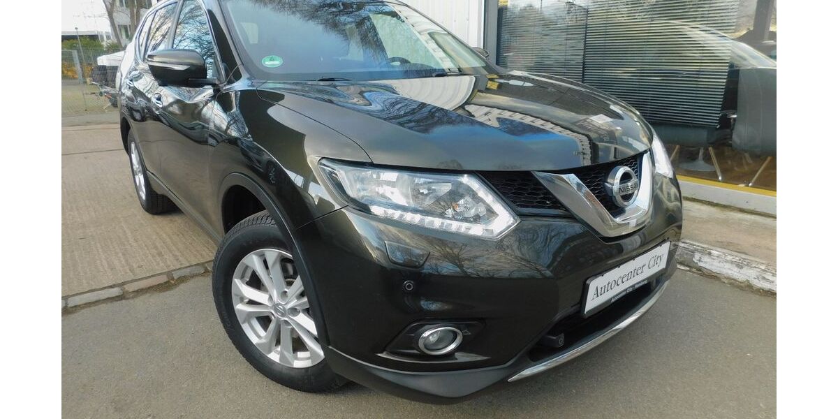 Nissan X-Trail 148.750 km 12.950 &euro; Hamburg 22043