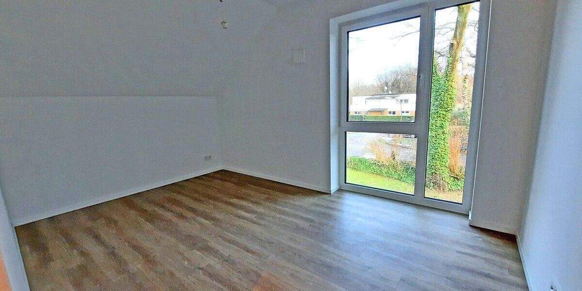 Doppelhaushälfte Hamburg Bergstedt - 4 Zimmer, 189 m&sup2;, 2.750&euro; | Angebot:25700459