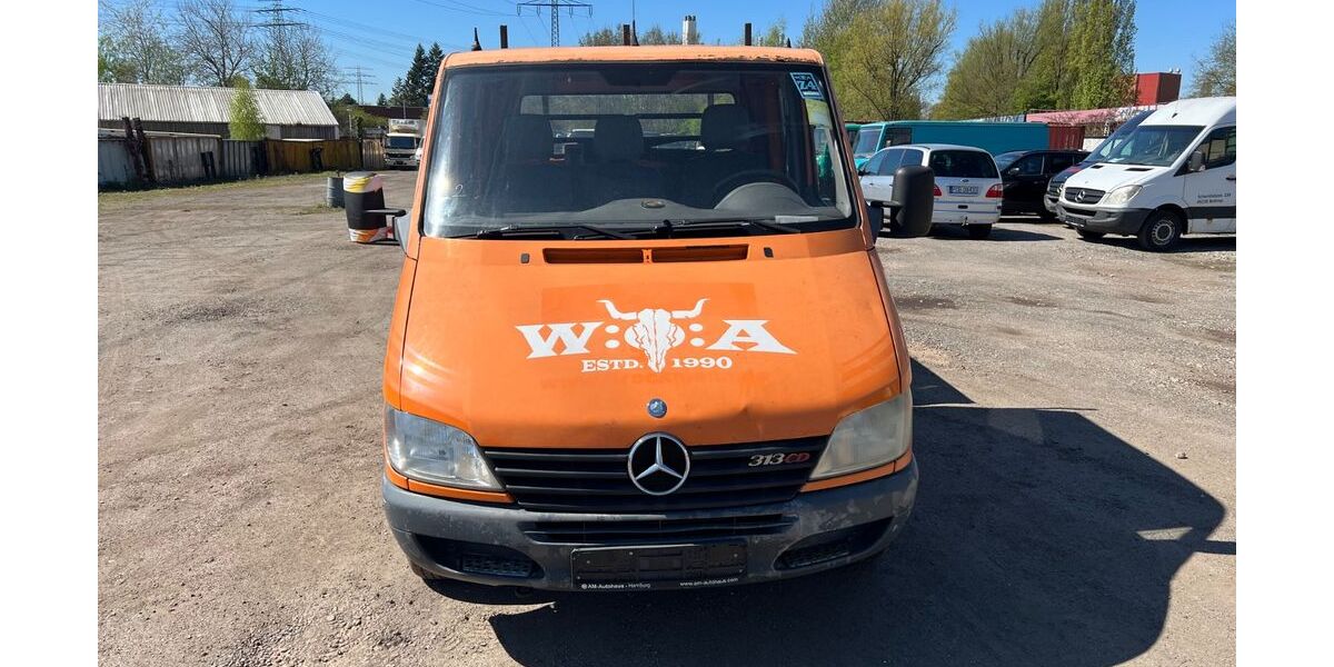 Mercedes-Benz Sprinter 327.147 km 2.490 &euro; Hamburg 22113