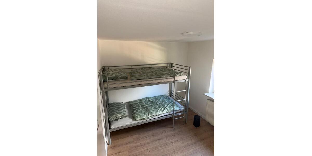 Etagenwohnung Hamburg Wandsbek - 4 Zimmer, 80 m&sup2;, 20&euro; | Angebot:25417494