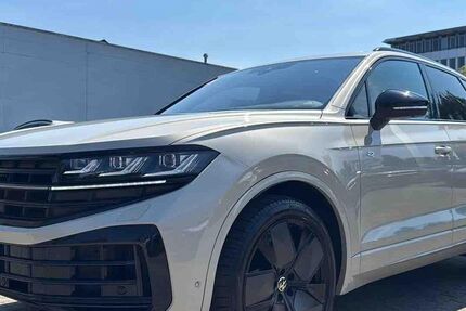 VW Touareg 82.082 km 59.950 &euro; Hamburg 22047