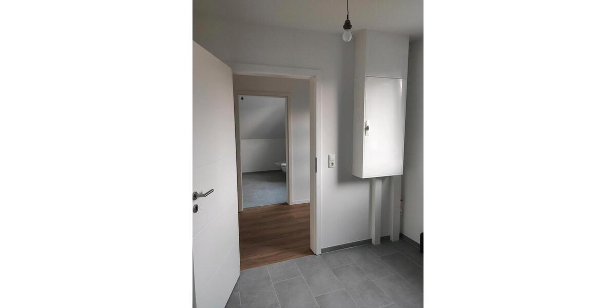 Dachgeschoßwohnung Hamburg Harburg - 3 Zimmer, 74 m&sup2;, 1.300&euro; | Angebot:25720376